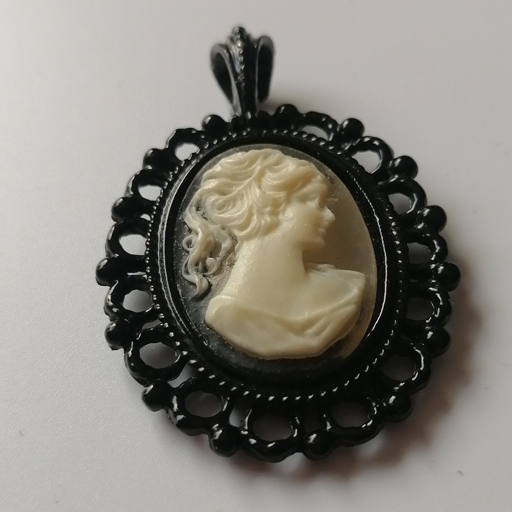 Victorian-style Faux Cameo Pendant Woman Portrait in Black Filigree Setting